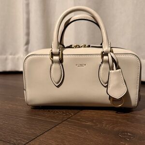 Coach Bowery Satchel 22
